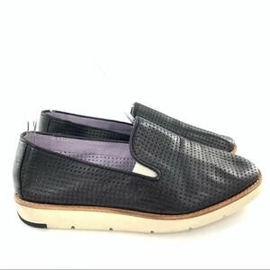 Johnston and Murphy flats sz 6 black laser cut leather flatform loafers academia